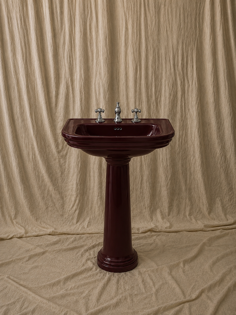 Curved Pedestal Washbasin 72