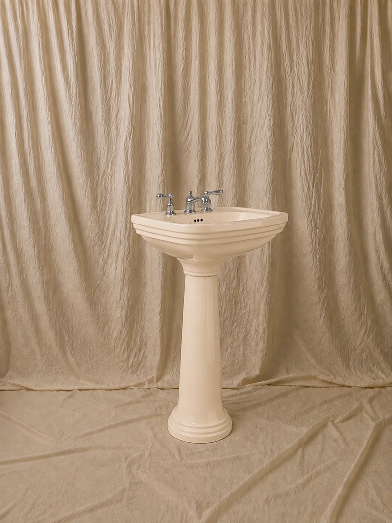Curved Pedestal Washbasin 61