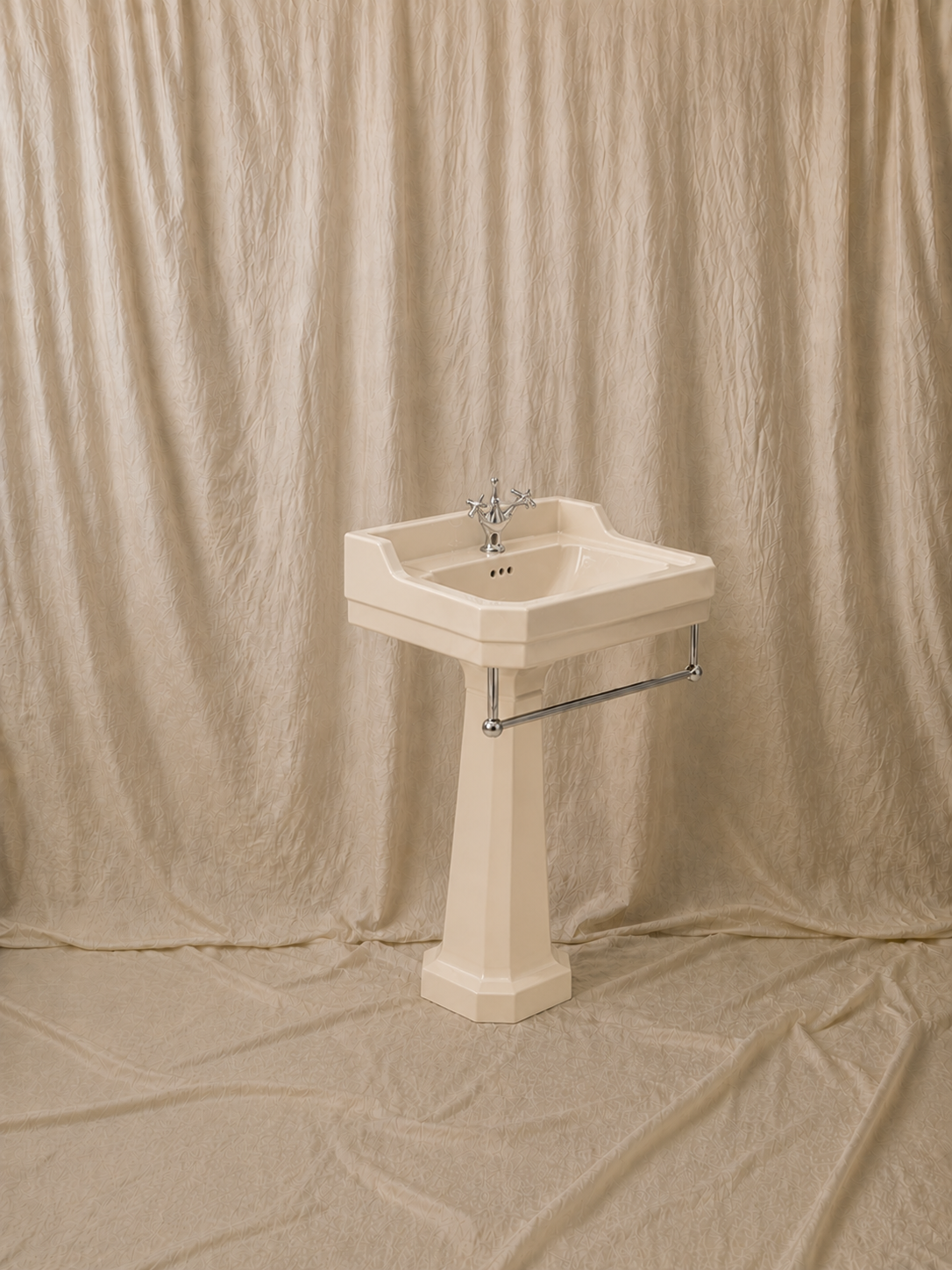 Rectangular Pedestal Washbasin 71